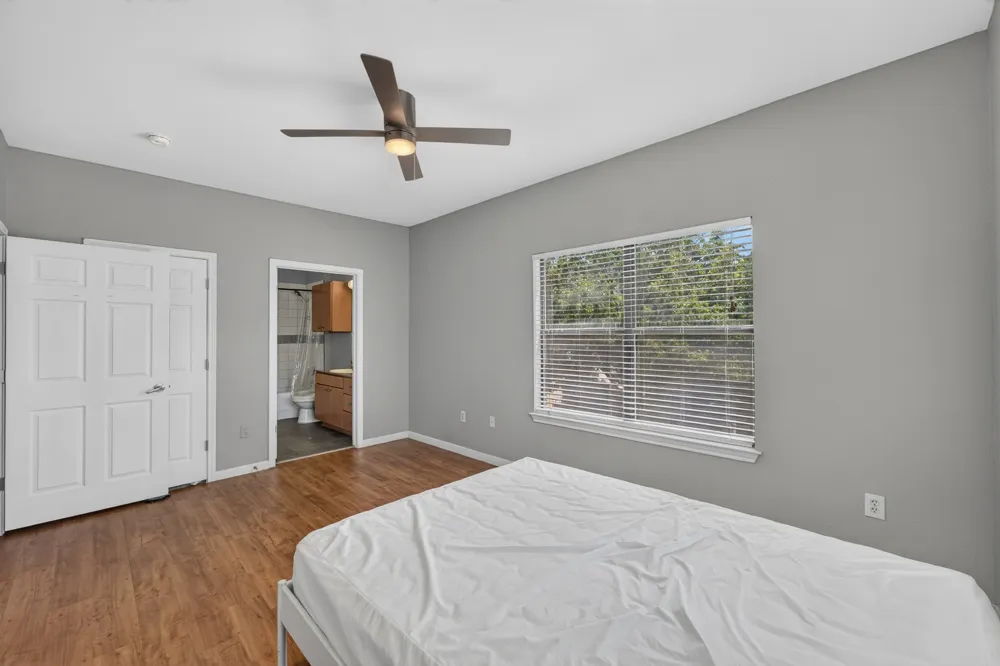2502 Leon Street #304 Austin, TX 78705