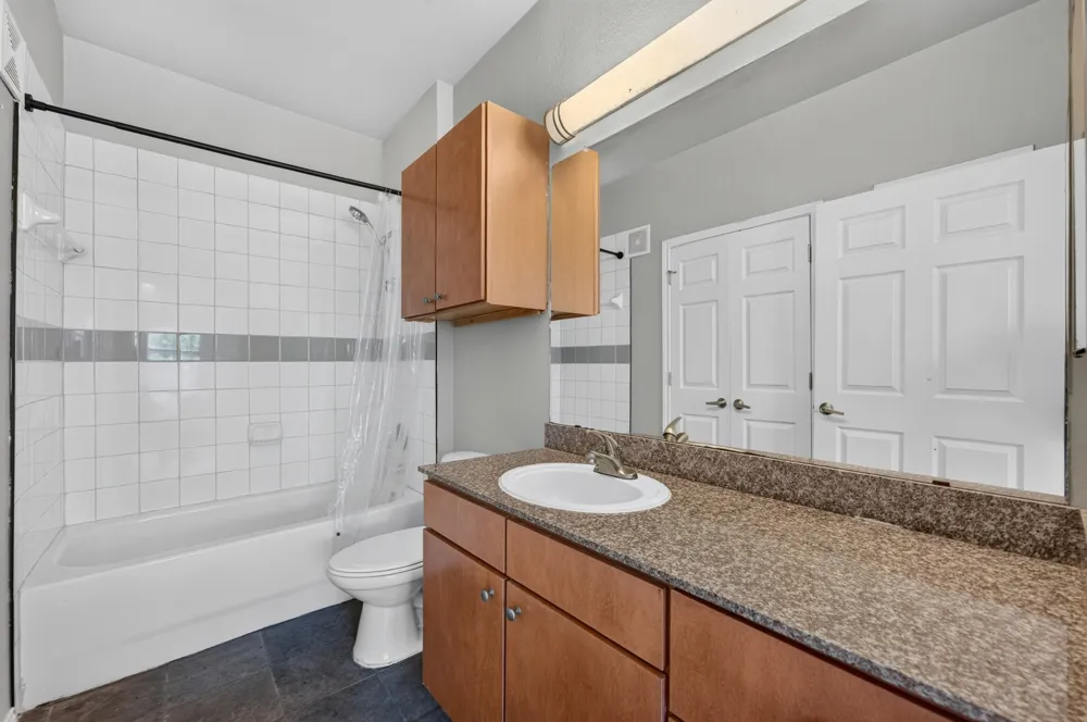 2502 Leon Street #304 Austin, TX 78705