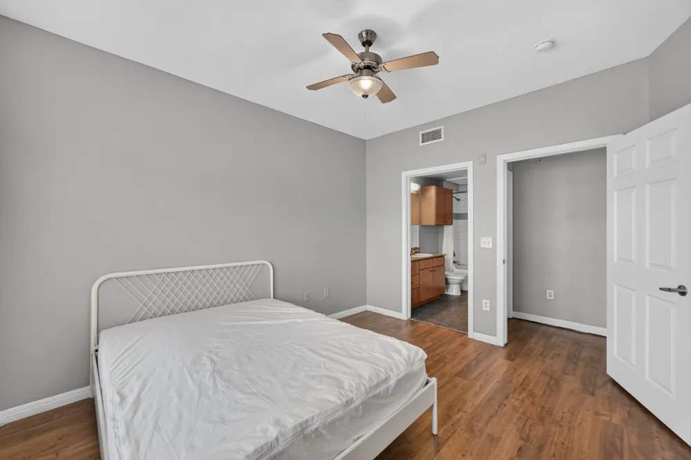 2502 Leon Street #304 Austin, TX 78705