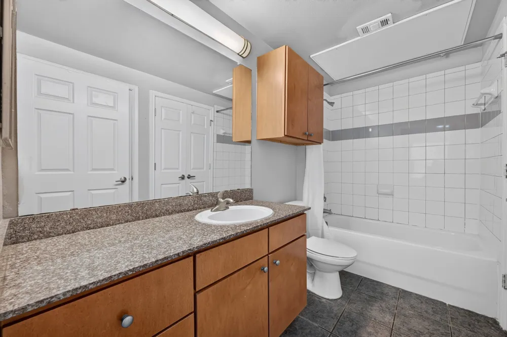 2502 Leon Street #304 Austin, TX 78705