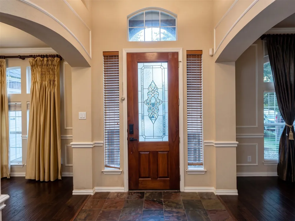 9314 Royal Burgess Drive Rowlett, TX 75089