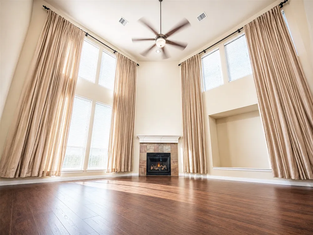 9314 Royal Burgess Drive Rowlett, TX 75089