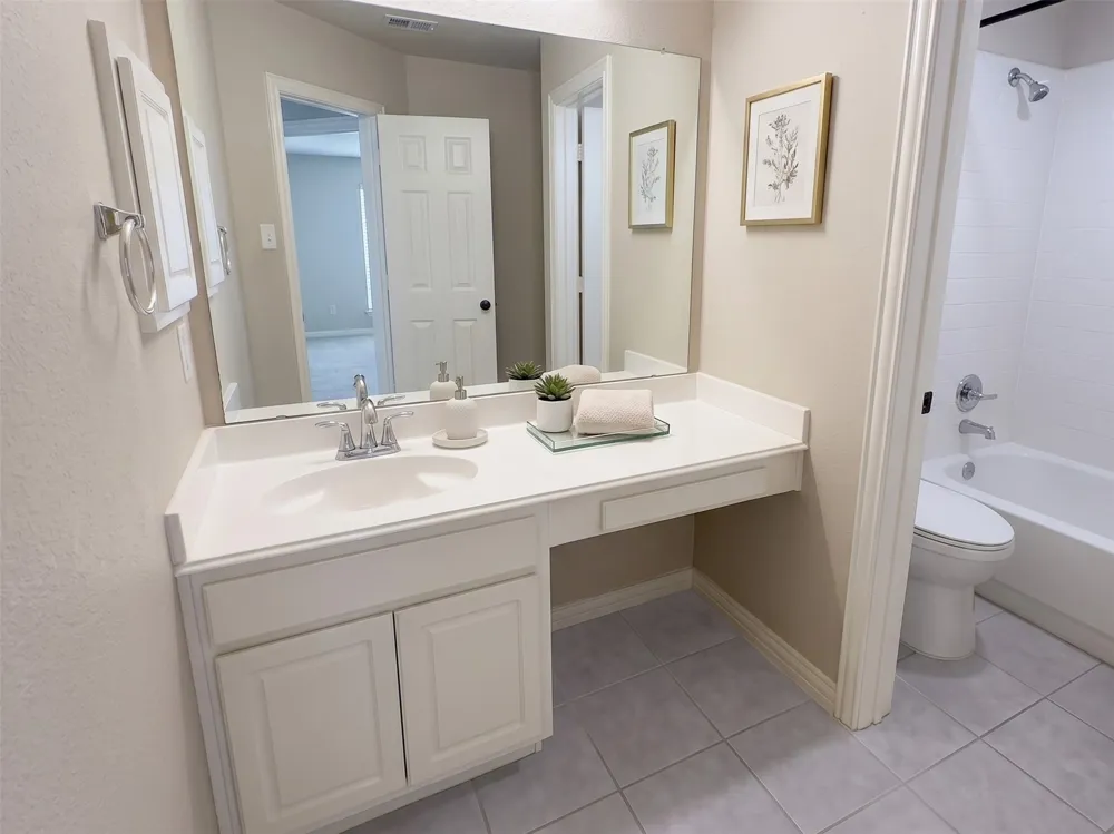 9314 Royal Burgess Drive Rowlett, TX 75089