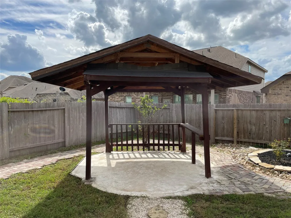 627 Oak Circle Drive E Conroe, TX 77301
