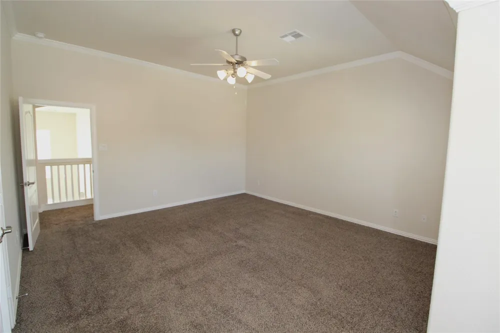 627 Oak Circle Drive E Conroe, TX 77301