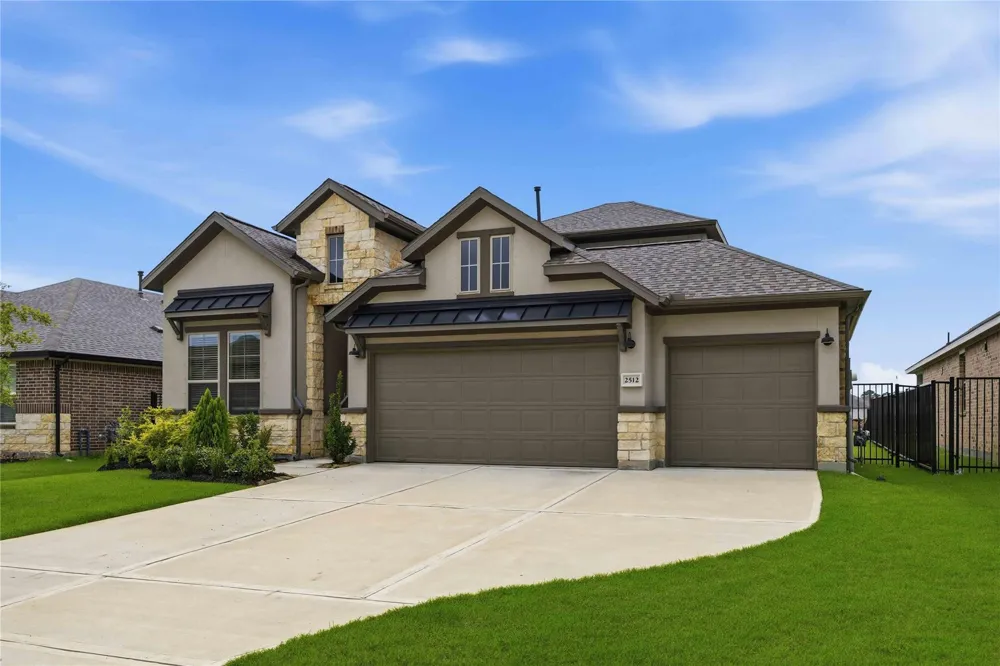 2512 Seneca Lake La Marque, TX 77568