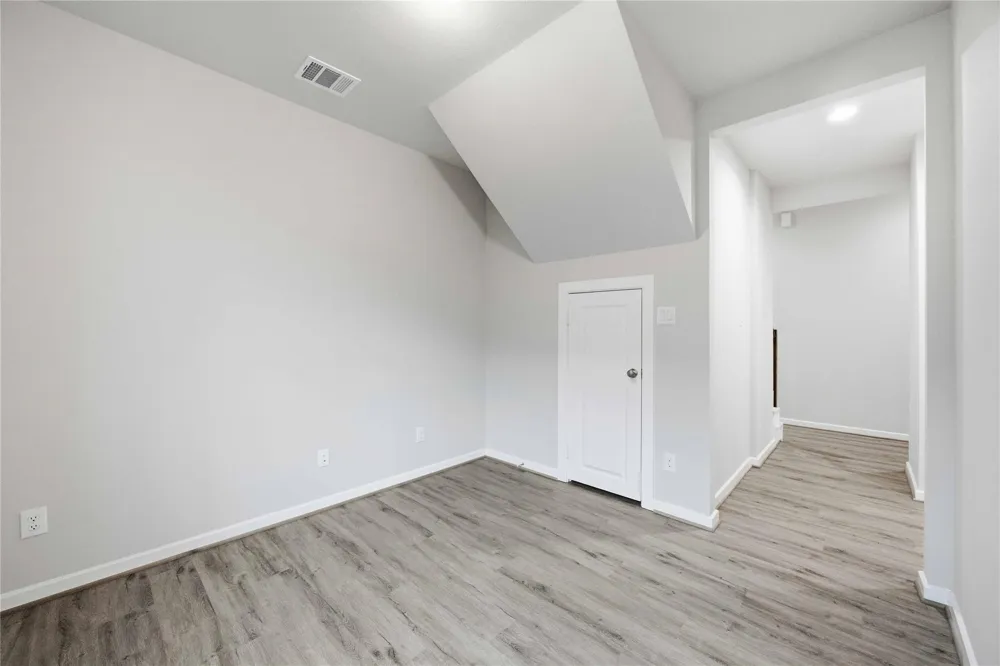 2512 Seneca Lake La Marque, TX 77568
