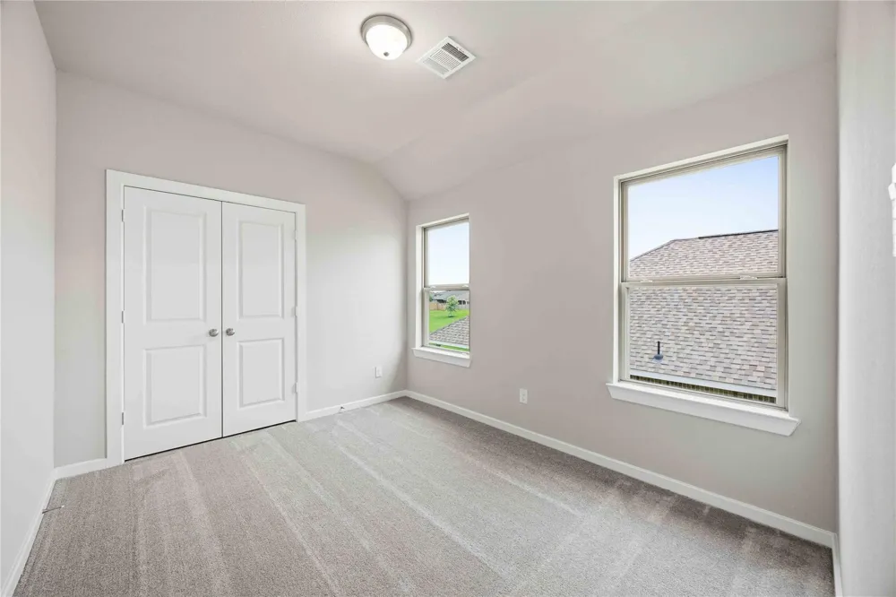 2512 Seneca Lake La Marque, TX 77568