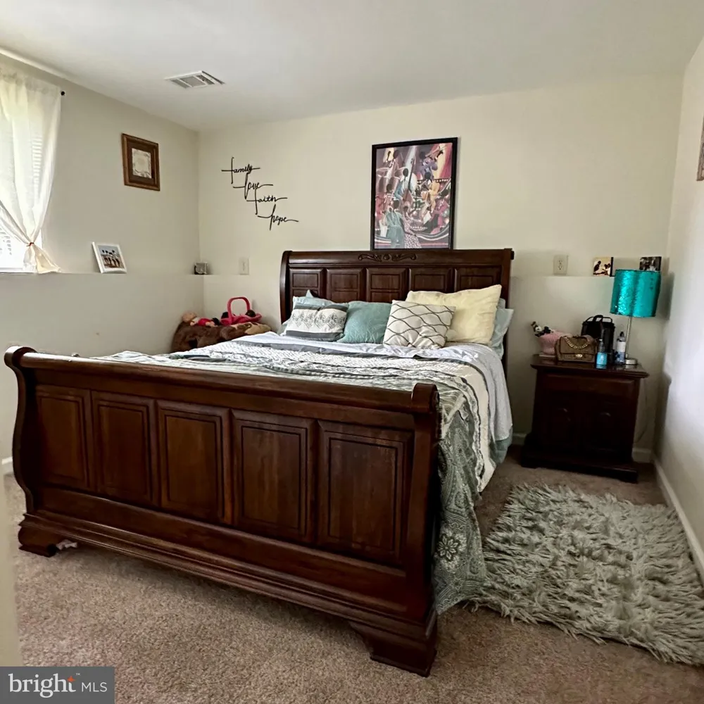 7226 MARR DRIVE Warrenton, VA 20187