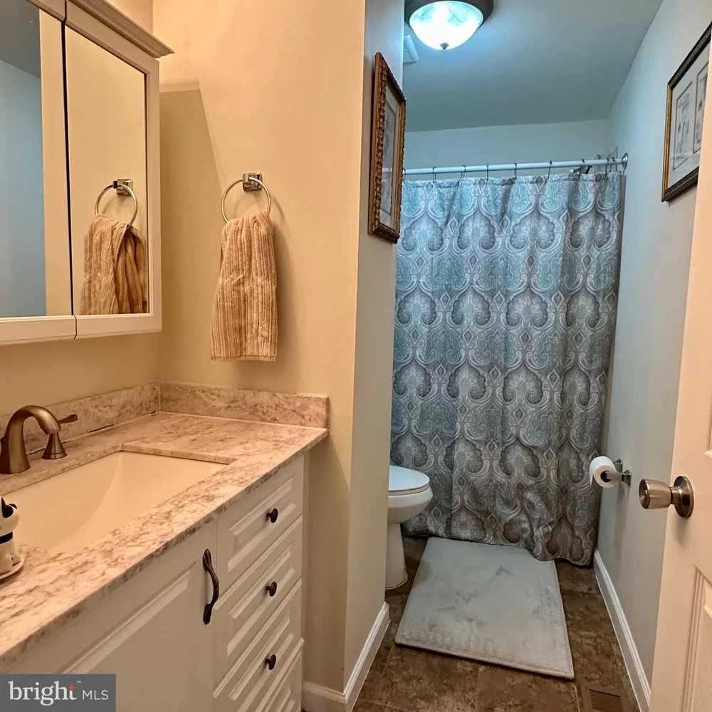 7226 MARR DRIVE Warrenton, VA 20187