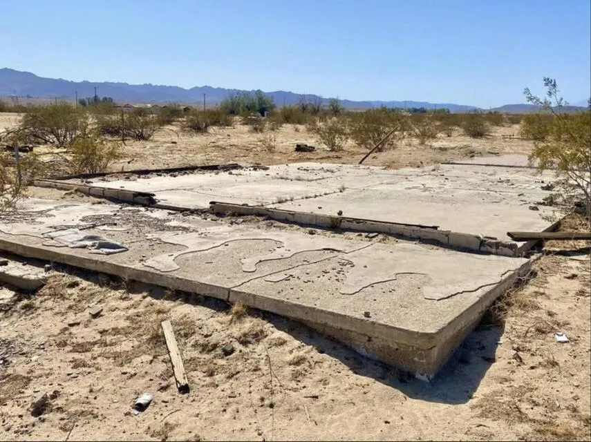 216 Araby Avenue 29 Palms, CA 92277