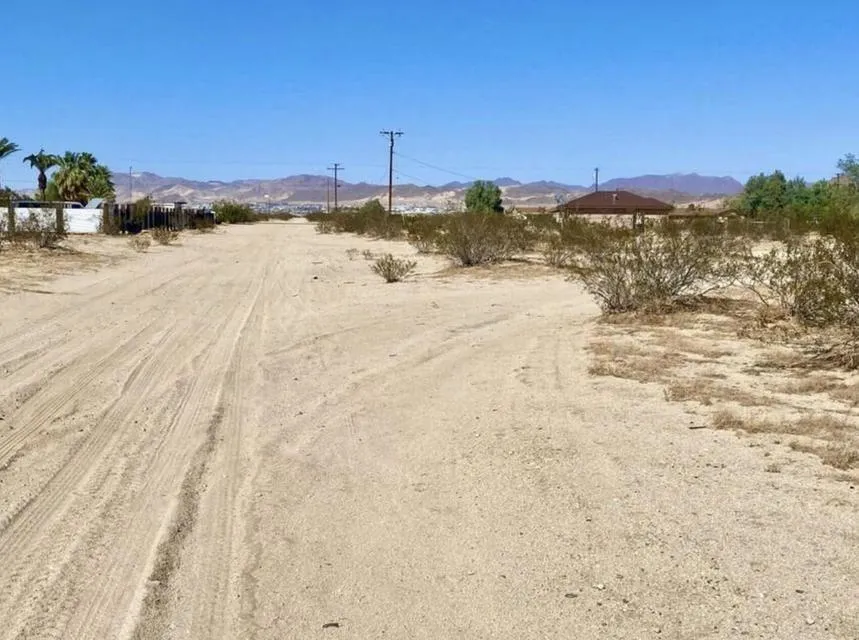216 Araby Avenue 29 Palms, CA 92277