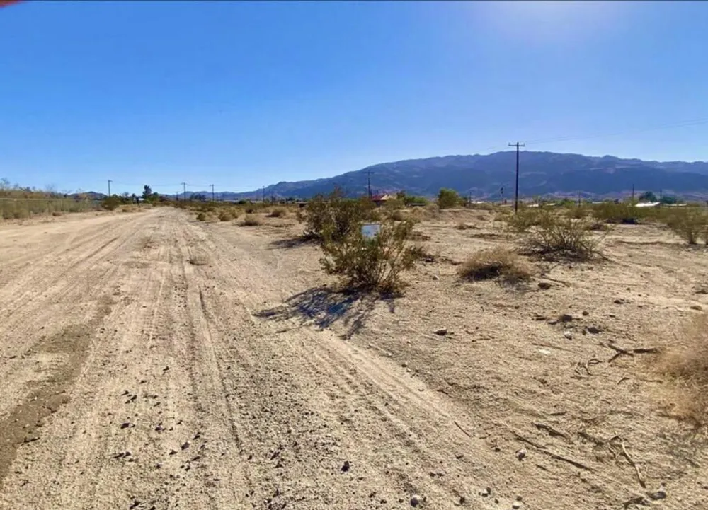 216 Araby Avenue 29 Palms, CA 92277