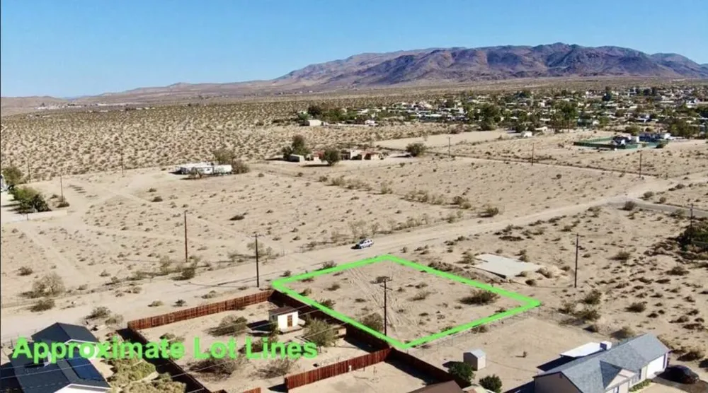 216 Araby Avenue 29 Palms, CA 92277