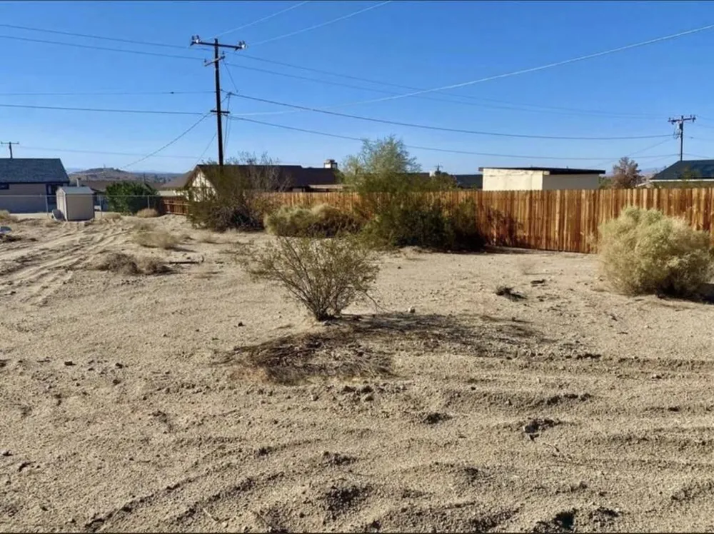 216 Araby Avenue 29 Palms, CA 92277