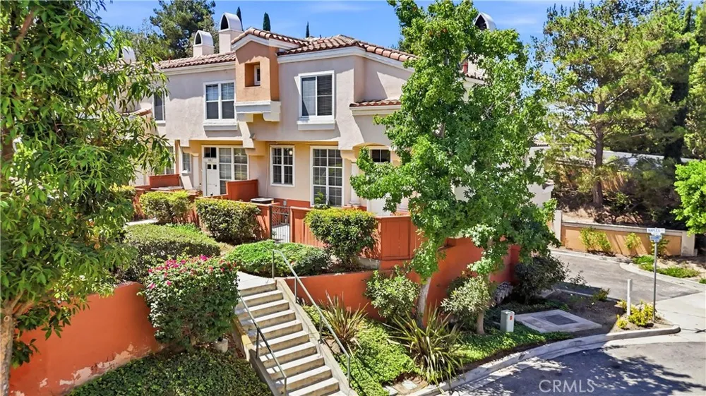 1080 South Rossano Way Anaheim, CA 92808