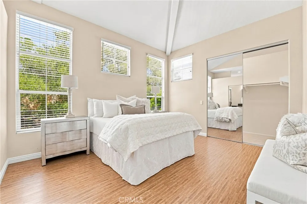 1080 South Rossano Way Anaheim, CA 92808
