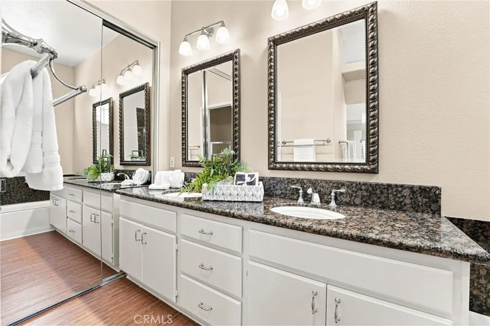 1080 South Rossano Way Anaheim, CA 92808