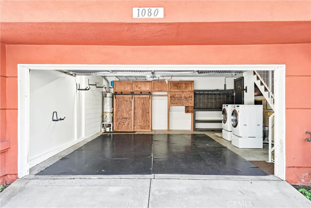1080 South Rossano Way Anaheim, CA 92808