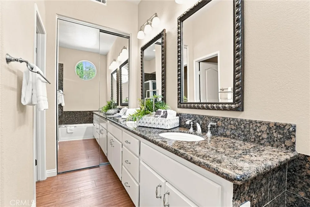 1080 South Rossano Way Anaheim, CA 92808