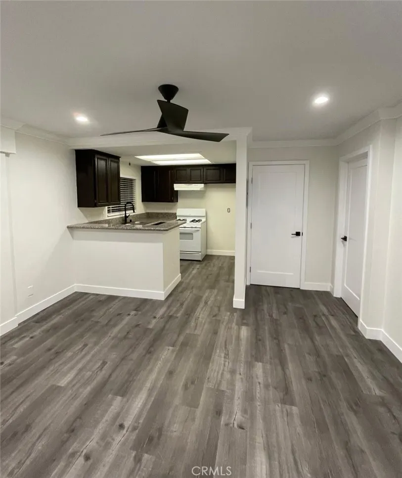 5743 Klump Los Angeles, CA 91601