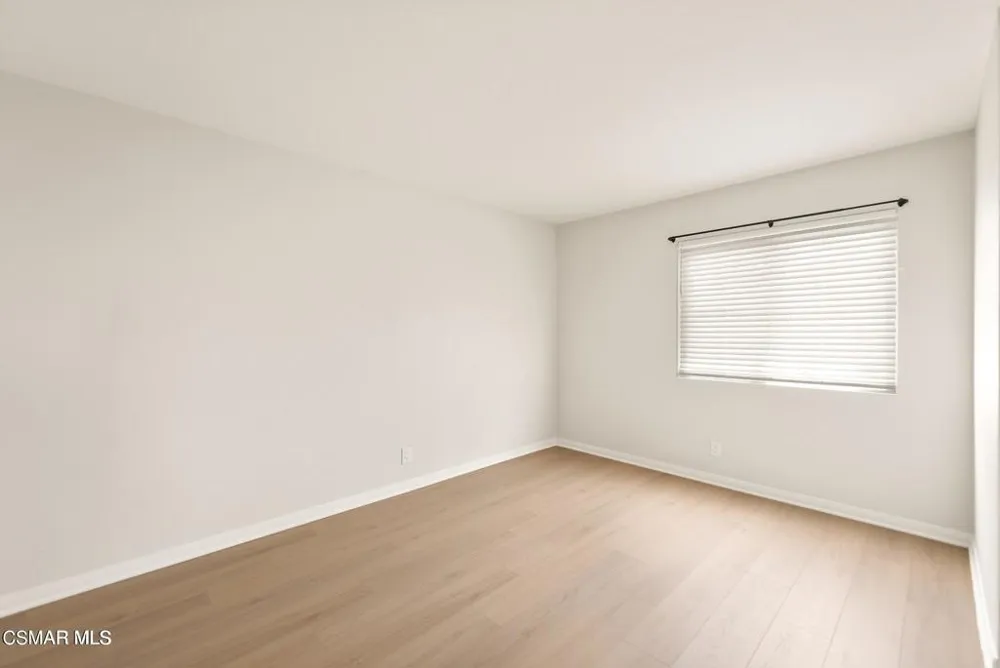 1053 Ayhens Street Simi Valley, CA 93065