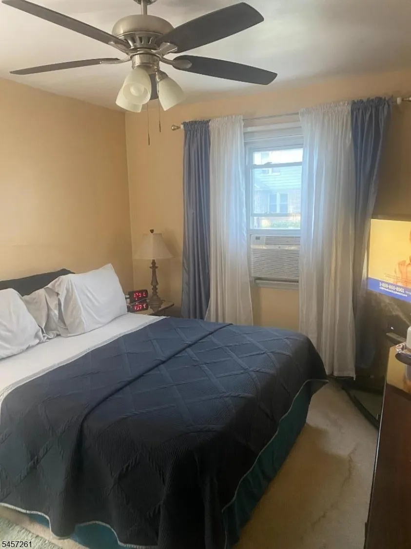 1119 E Blancke St Linden City, NJ 07036