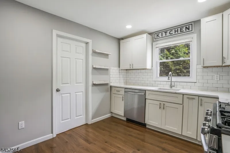 16 Pleasant Ave Belleville, NJ 07109