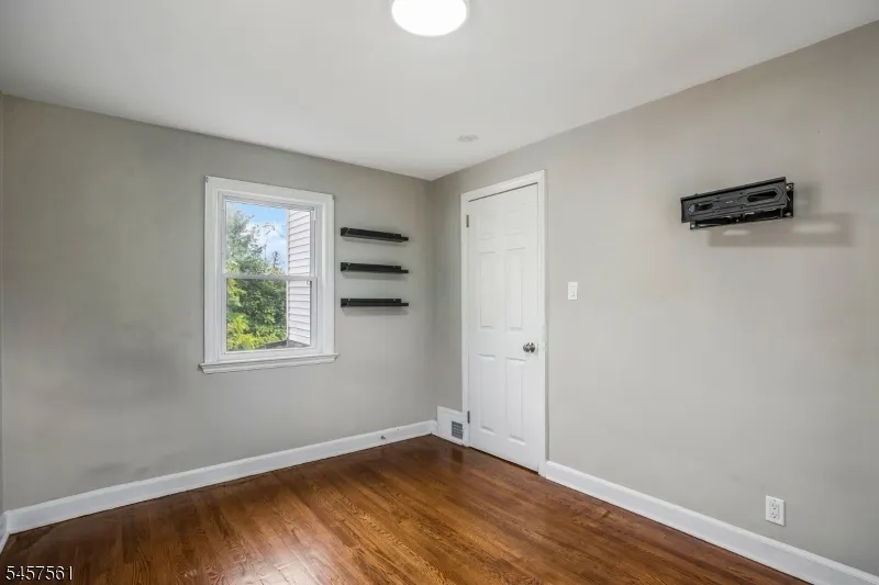 16 Pleasant Ave Belleville, NJ 07109