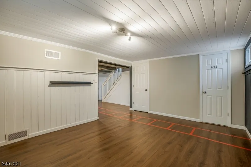 16 Pleasant Ave Belleville, NJ 07109