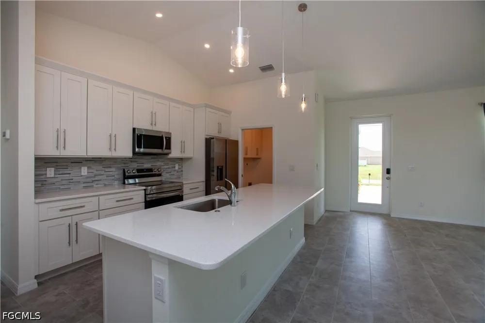 NW 6th Place Cape Coral, FL 33993