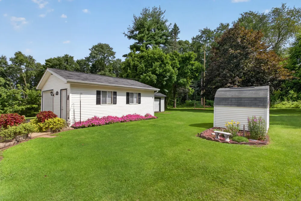 131 Concord Street Concord, MI 49237