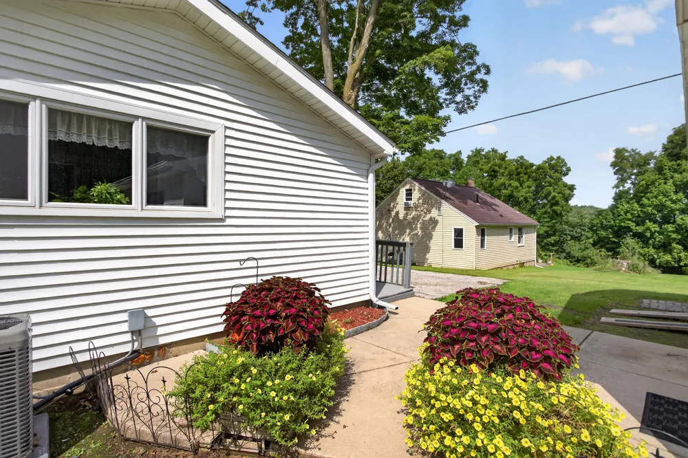 131 Concord Street Concord, MI 49237