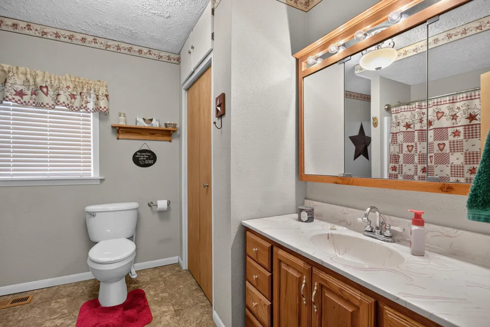 131 Concord Street Concord, MI 49237