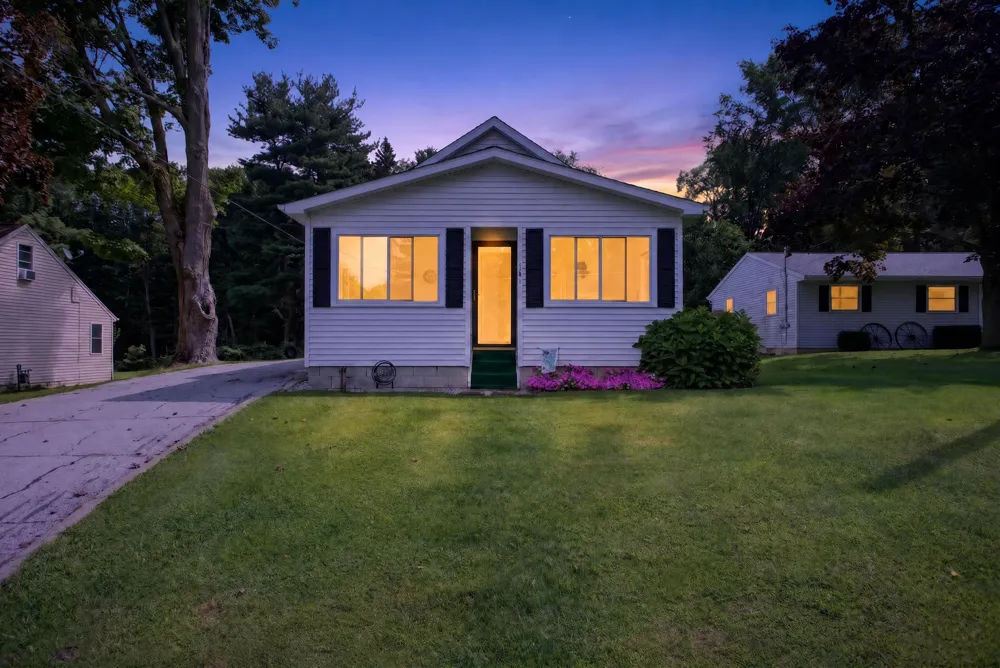 131 Concord Street Concord, MI 49237