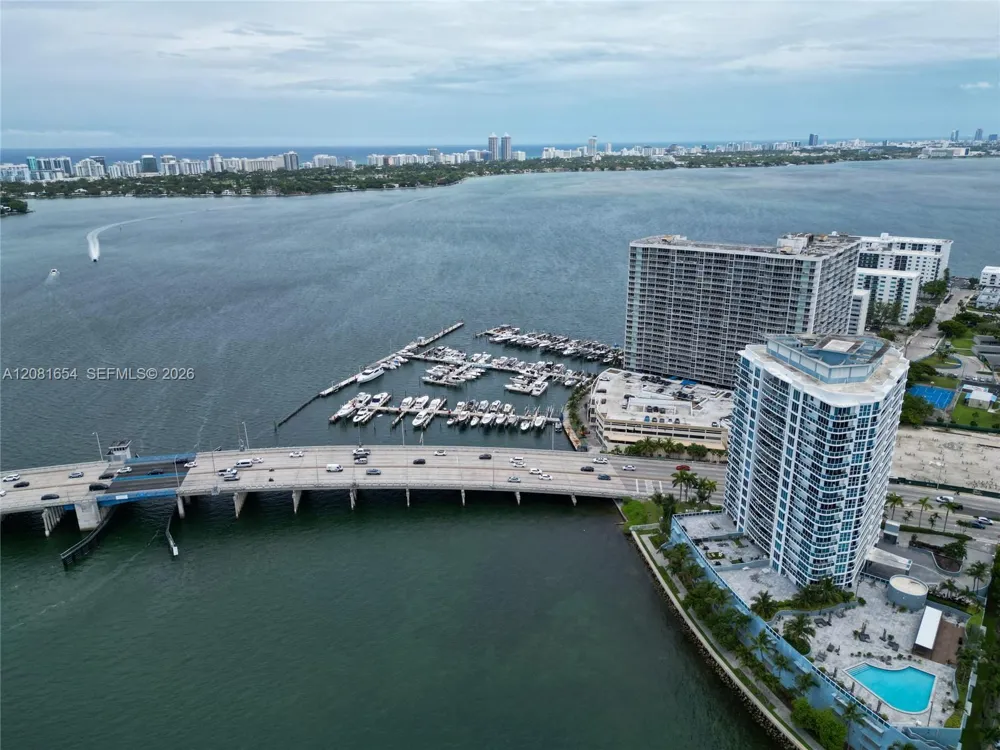 7601 E Treasure Dr North Bay Village, FL 33141