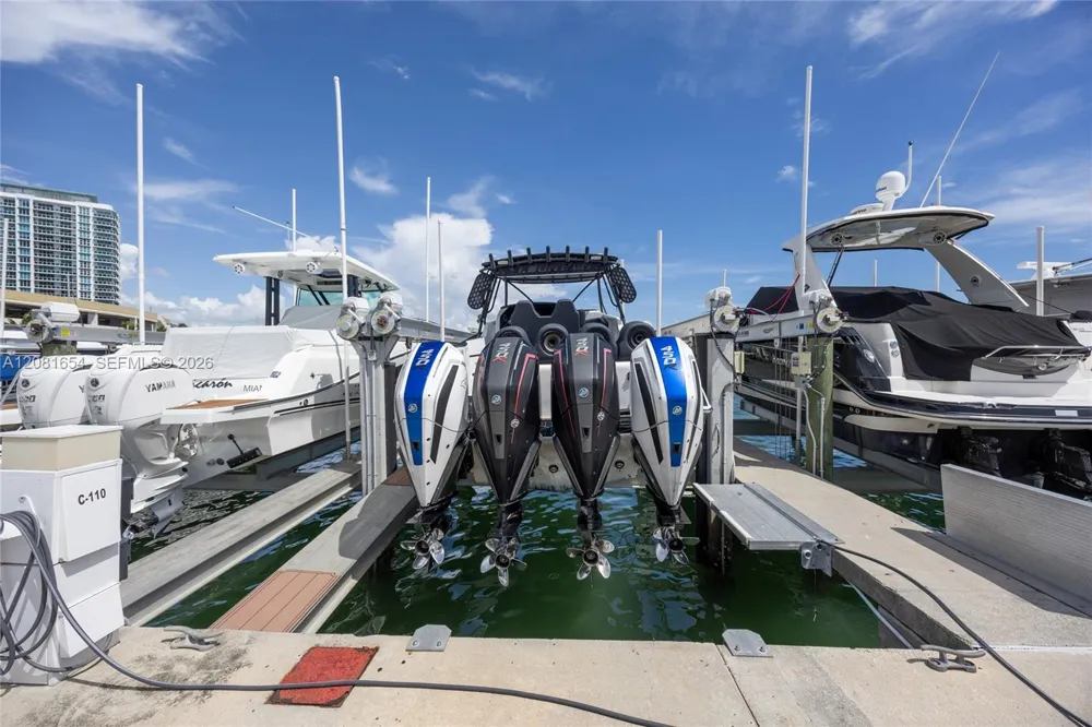 7601 E Treasure Dr North Bay Village, FL 33141