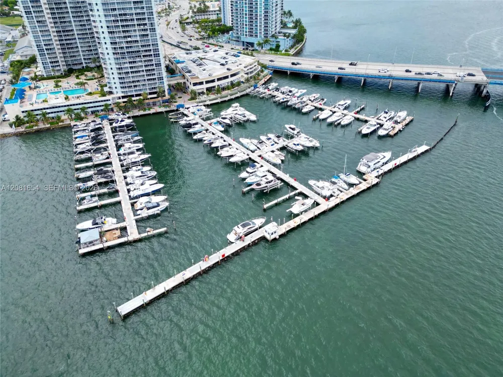 7601 E Treasure Dr North Bay Village, FL 33141