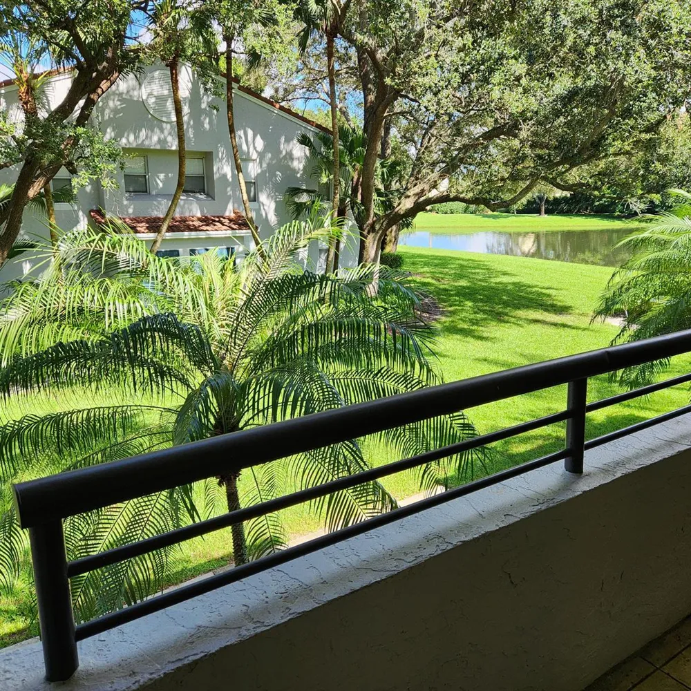 851 Lyons Road #22203 Coconut Creek, FL 33063