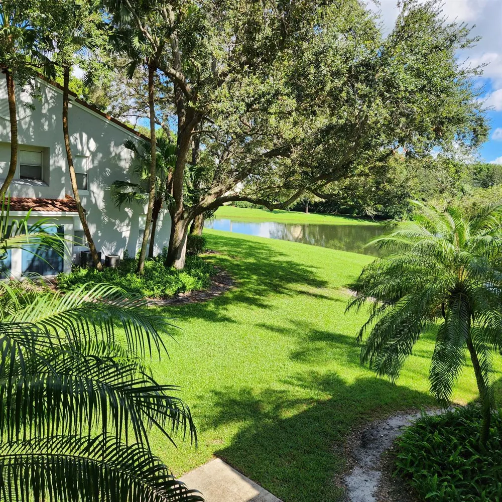 851 Lyons Road #22203 Coconut Creek, FL 33063