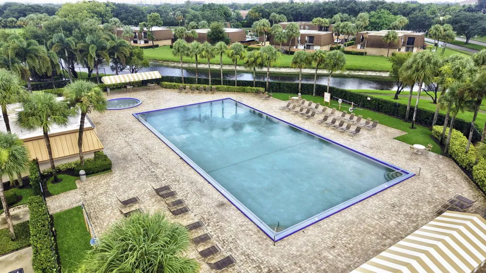 236 Charter Way West Palm Beach, FL 33407