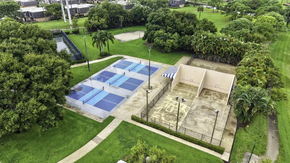 236 Charter Way West Palm Beach, FL 33407