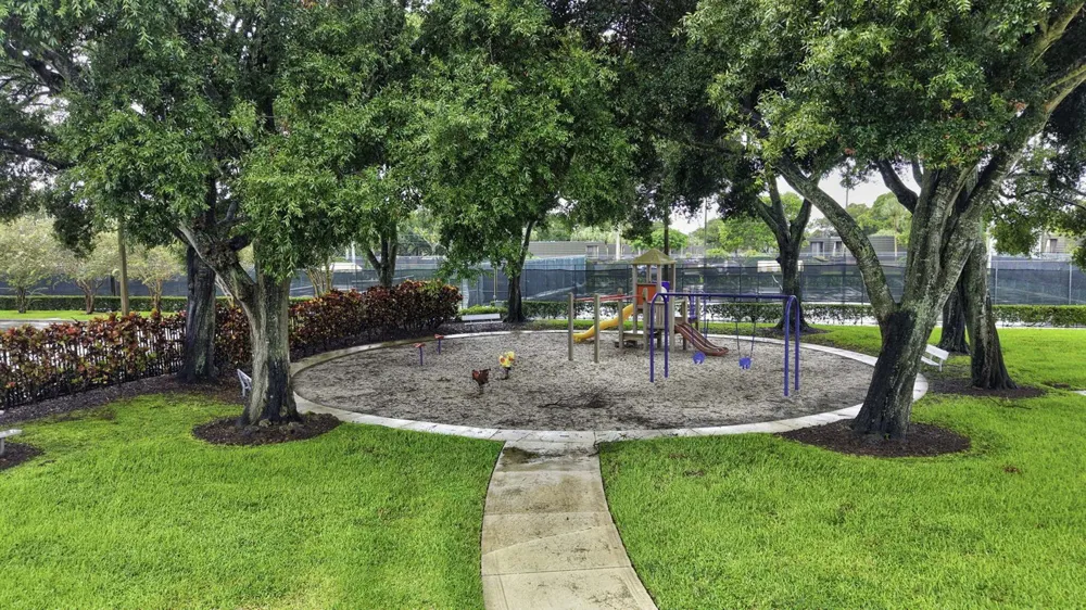 236 Charter Way West Palm Beach, FL 33407