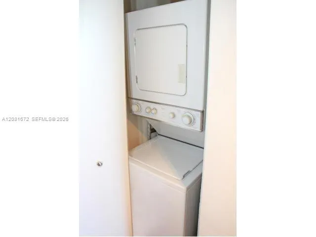 50 Biscayne Blvd #508 Miami, FL 33132