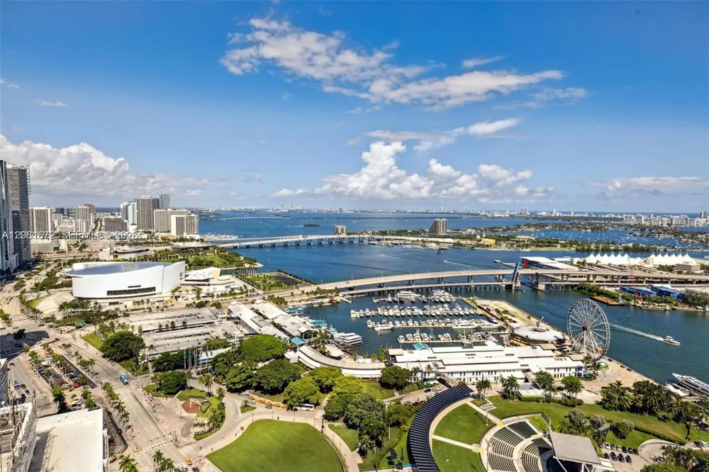 50 Biscayne Blvd #508 Miami, FL 33132