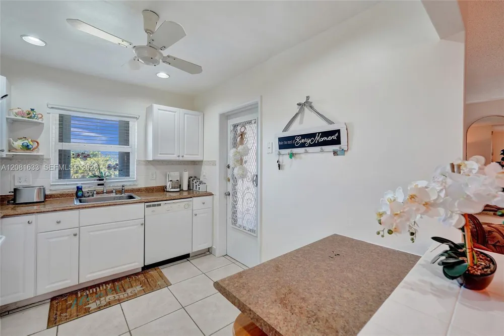 5300 Washington St #V308 Hollywood, FL 33021