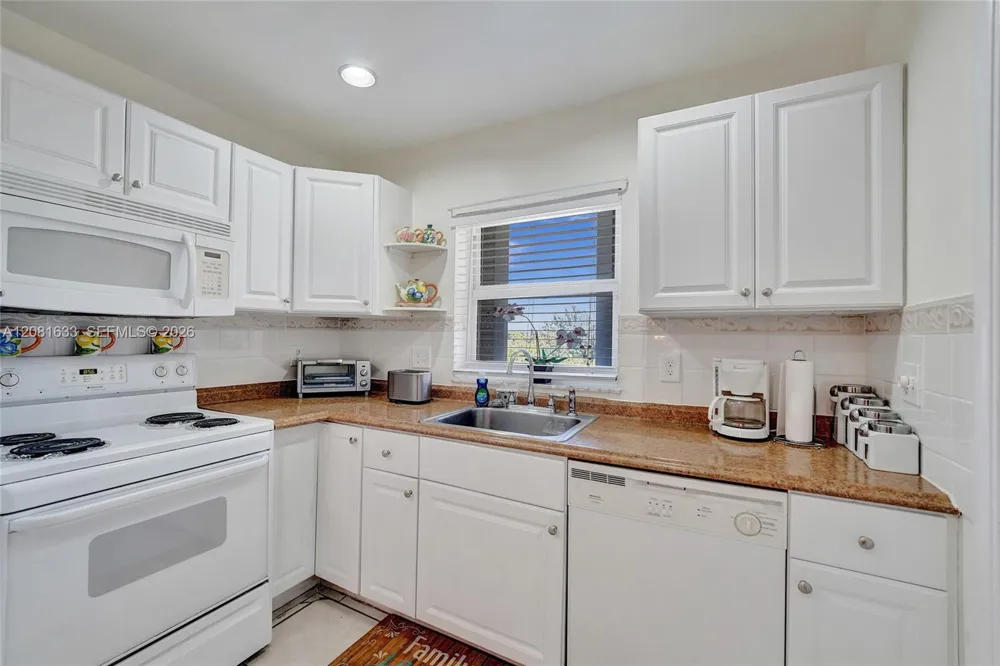 5300 Washington St #V308 Hollywood, FL 33021