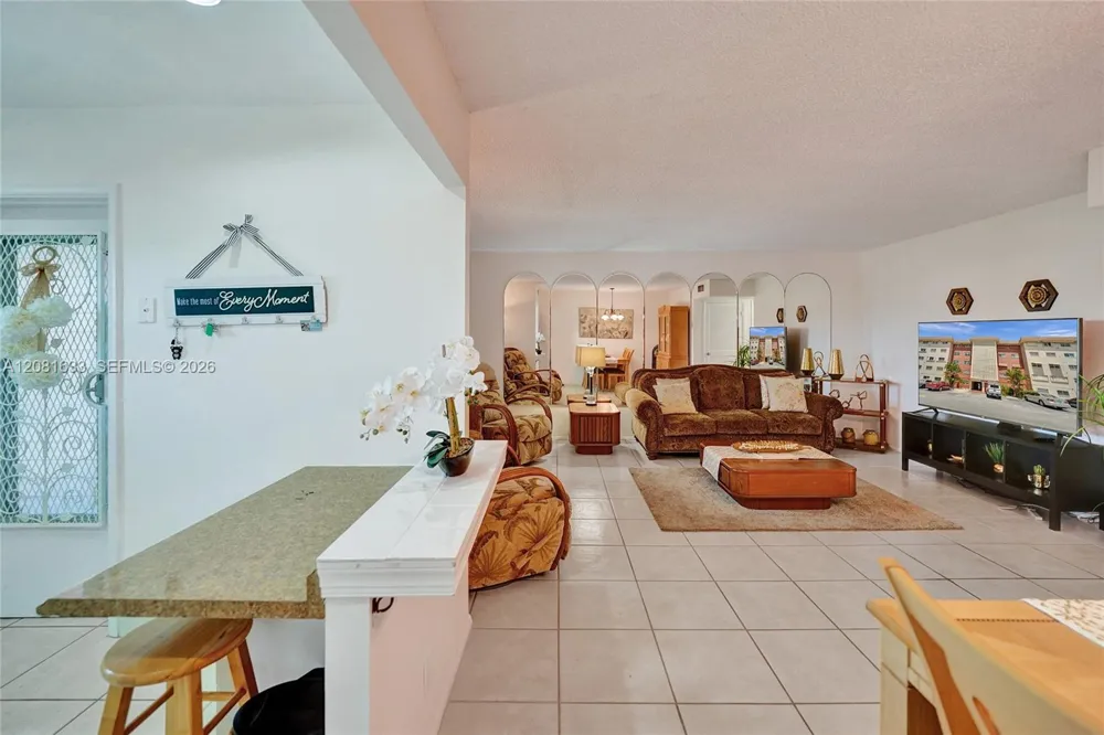 5300 Washington St #V308 Hollywood, FL 33021