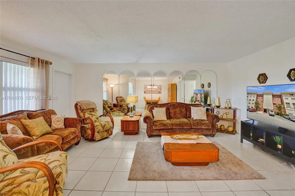 5300 Washington St #V308 Hollywood, FL 33021
