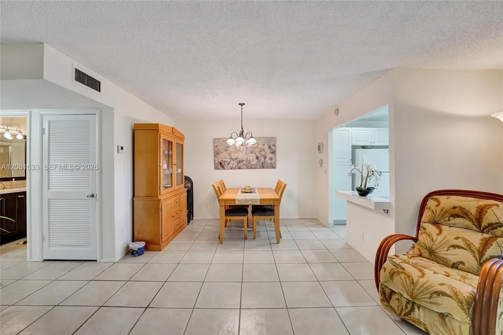 5300 Washington St #V308 Hollywood, FL 33021